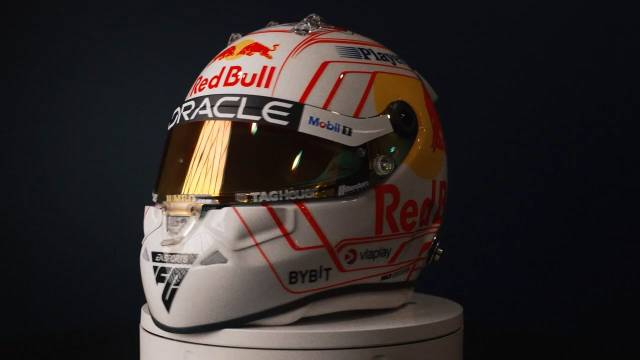 维斯塔潘介绍 特别款头盔