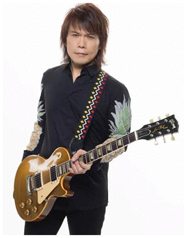 伍佰演唱会唤起青春回忆!7080后瞬间倾心,思考时光流转.