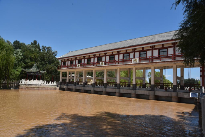 唐徕渠的进水闸唐正闸。新华社记者邹欣媛 摄