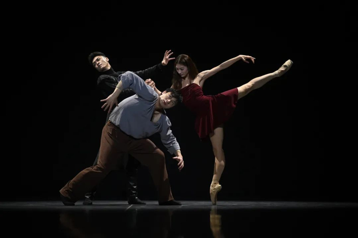 注：图片为排练照