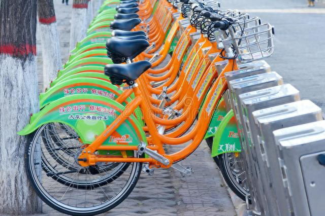 太原公共自行车开启秋季大保养|公共自行车|太原|骑行_新浪新闻