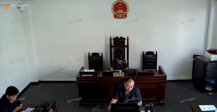 中国庭审公开网直播回放视频庭审现场。中国庭审公开网截图