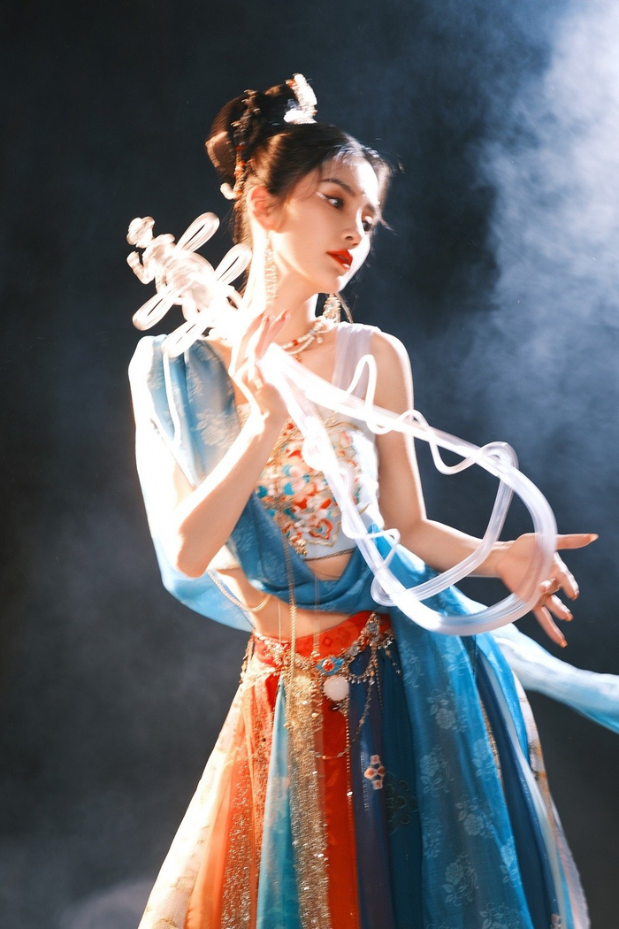 angelababy 敦煌神女造型|敦煌市|angelababy_新浪新闻