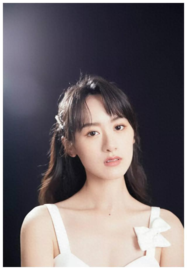 38万元,金额超过了297万元.|袁冰妍|税款|上海戏剧学院_新浪新闻