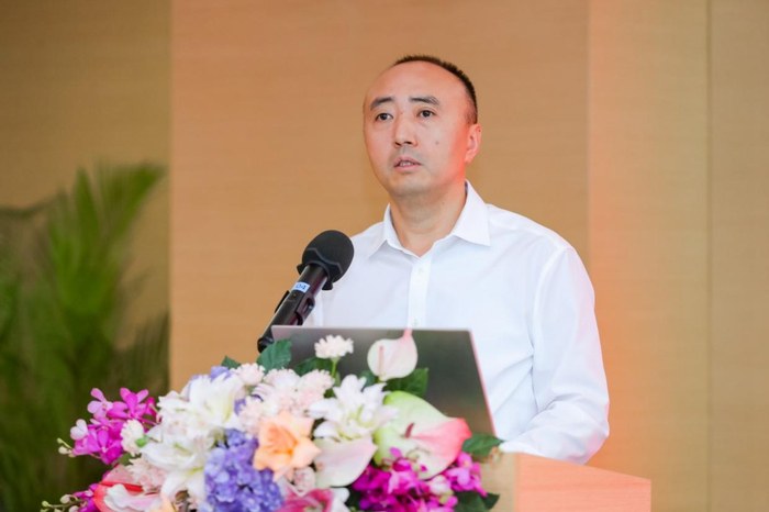 外贸大区,作为本次活动东道主,宝安区人民政府副区长朱云对大家的到来