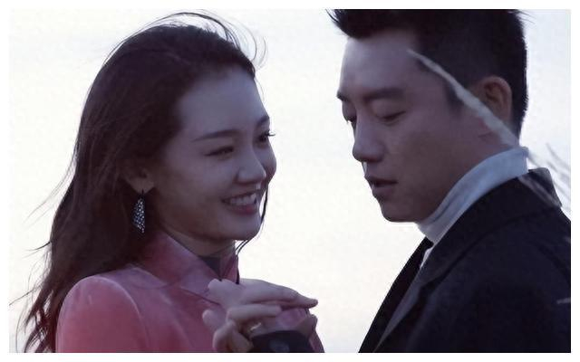 苗苗vlog疑曝三胎信息,三年生育三胎,既是郑恺的生育工具?