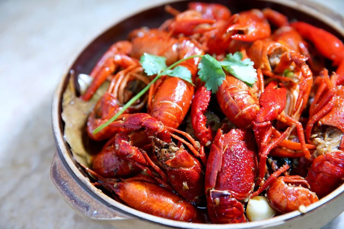 夜宵时刻。（图/图虫创意）