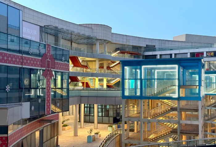 王府井集团年底上新两座大型商场|王府井|奥莱|购物中心_新浪新闻