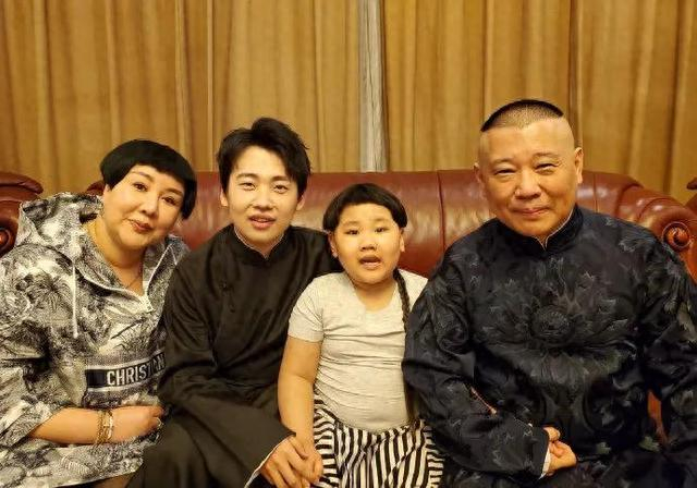 小儿子郭汾阳拍搞笑视频无意中曝光郭德纲澳洲4000平豪宅内外景