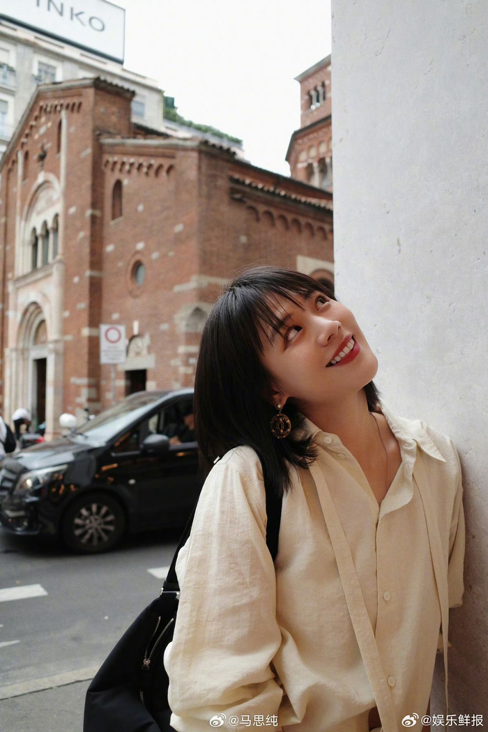 马思纯最近的状态完全回来了!果然"幸福"才是女人最好的保养品