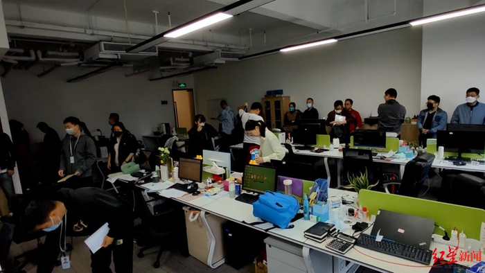 ↑警方查获涉案犯罪团伙