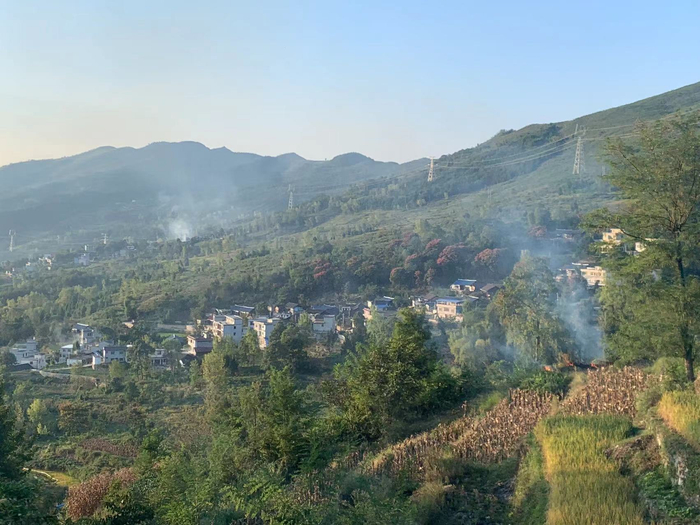 许艺舟从思南县的大山里走出来，成为了歌手“野马”。摄影：高佳