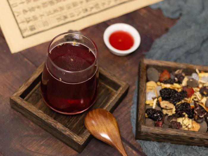 刷医保抢中药酸梅汤年轻人的养生饮品又上新了