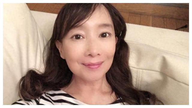 曾与邓丽君并驾齐驱,她隐退培育学霸儿子,近况曝光|陈美龄|归来的燕子