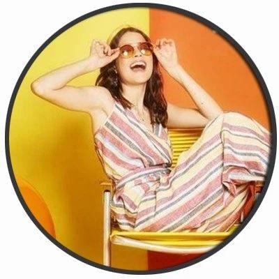女子全裸大闹健身房，大尺度画面流出，曝光了人性最丑陋的一面……