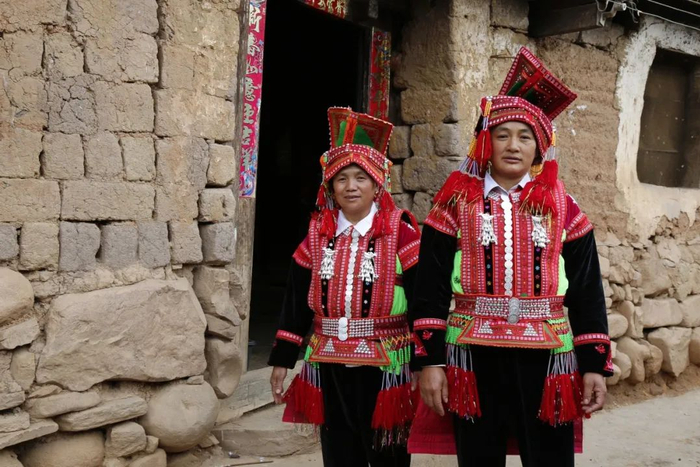 【古韵新城 水墨石屏】民俗摄影—彝族色彩|摄影_新浪新闻