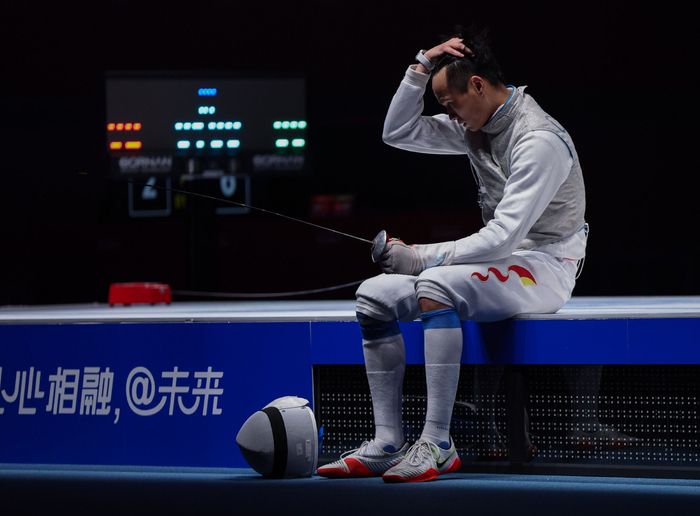 击剑——男子个人花剑:陈海威获亚军|陈海威|击剑|花剑_新浪新闻