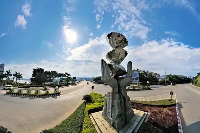 梧州骑楼城雕塑图片