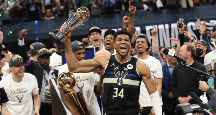 豪赌交易,再抢神射手,组建超级五巨头,全联盟29队都绝望|洛佩兹|雄鹿