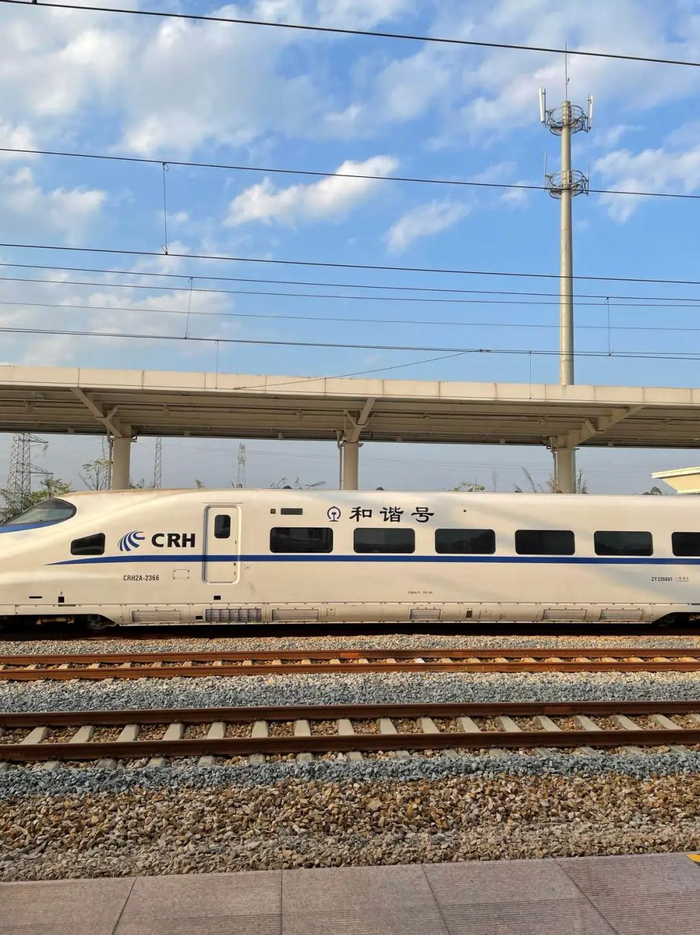 广西夜间高铁来了,中秋国庆假期加开动车!|旅客|南宁市|高铁_新浪新闻