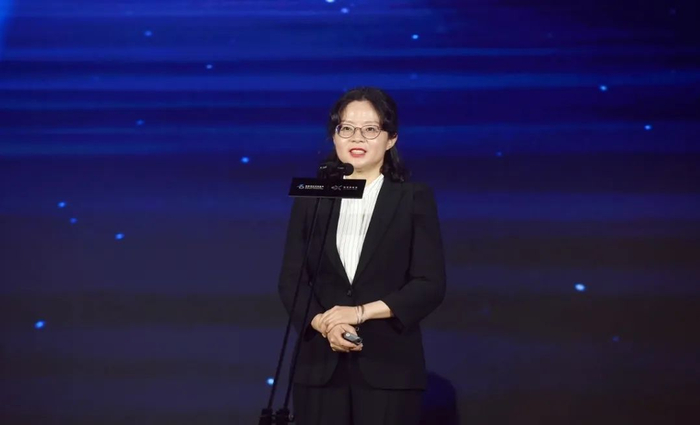 2023年“科学探索奖”数学物理学领域获奖人 彭新华