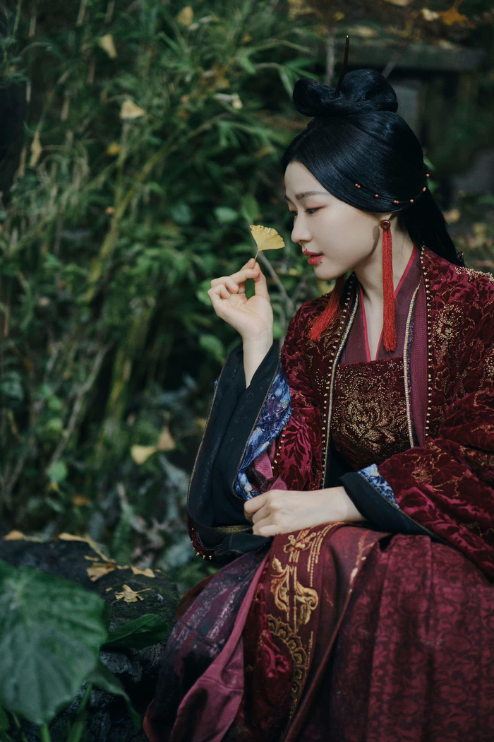 在金靖看来，她和《云之羽》中的宫紫商太像了，以至于让她不知道该如何去发挥。  受访者供图