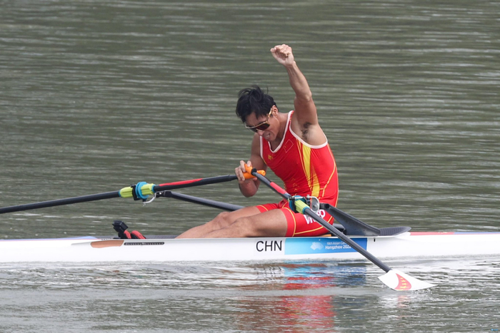 我谈不上是中国赛艇的领军人物 为了巴黎奥运会所以没退役|赛艇|张亮