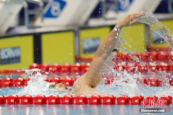 (杭州亚运会)男子200米个人混合泳:中国选手汪顺打破亚洲纪录获得金牌
