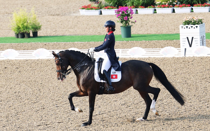 中国香港队获马术团体铜牌,3位女骑手感谢马会全力支持
