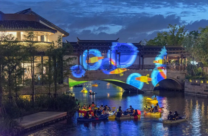 朱家角古镇开幕演出沉浸式戏剧《神人畅》