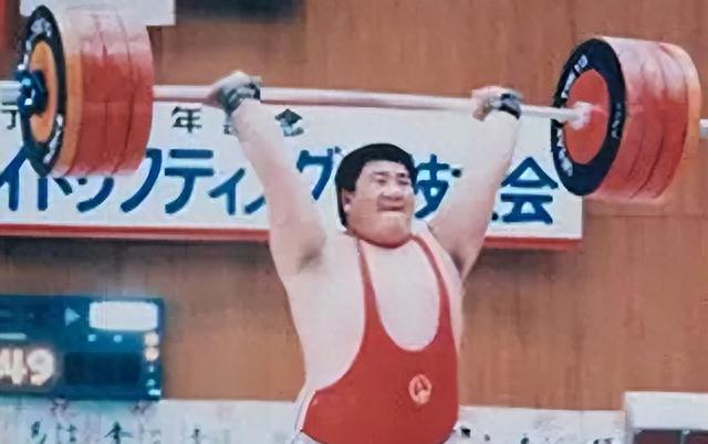 才力 : 8年拿60枚金牌 , 33岁离世仅剩300元 , 称要饭也不让女儿练体育