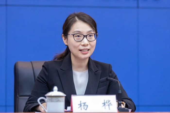 大足区政府副区长杨桦.