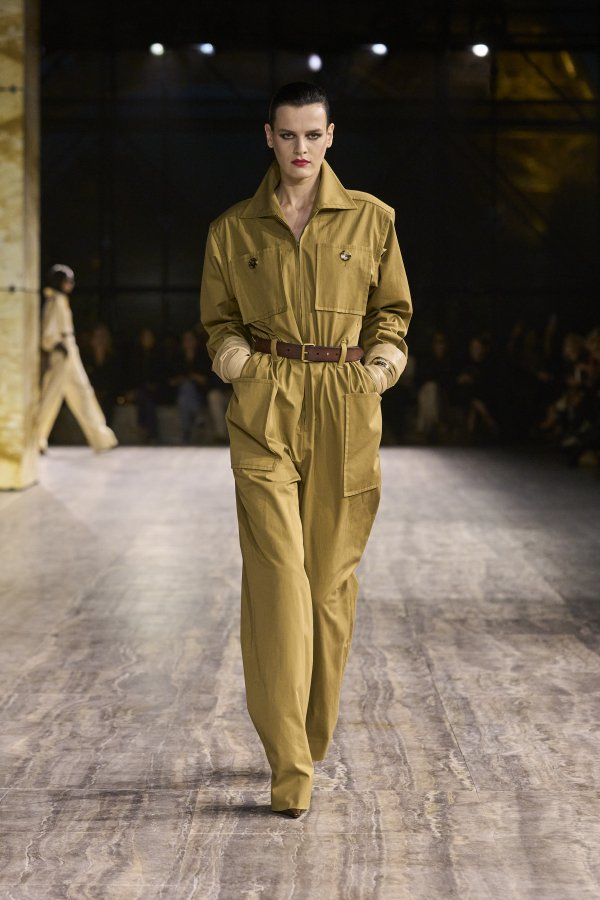 saint laurent 圣罗兰 2024夏季女装系列|圣罗兰_新浪新闻