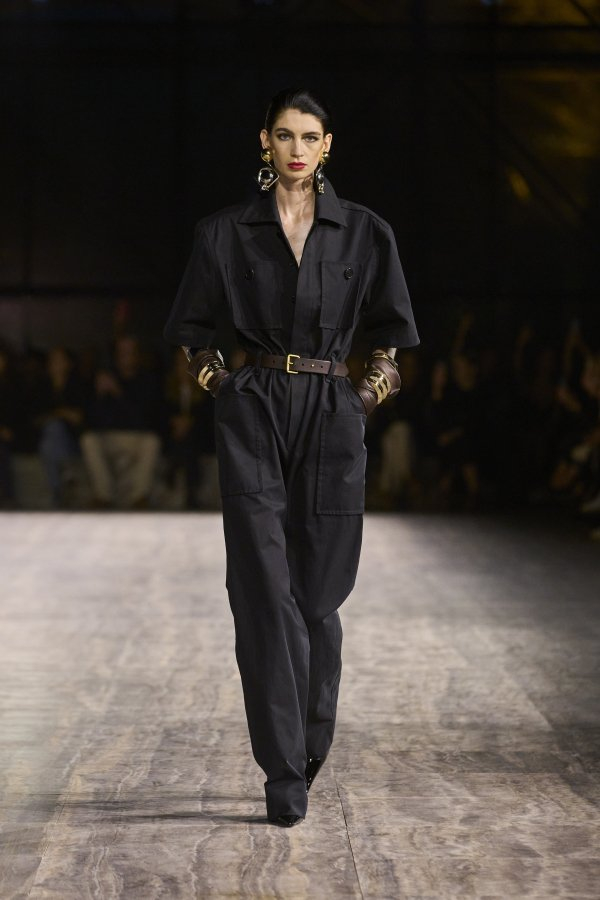 saint laurent 圣罗兰 2024夏季女装系列|圣罗兰_新浪新闻