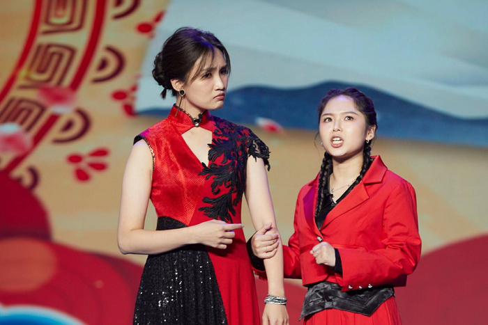 带领乔天蓝,安宸初,商宸昕,夏宸霏,王宸晨68等一众女相声演员发扬