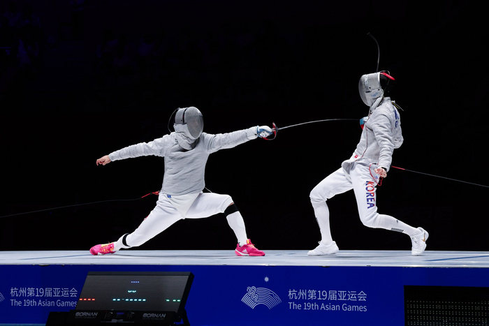 击剑——男子团体佩剑决赛:中国队获亚军|徐昱|选手|中国队_新浪新闻