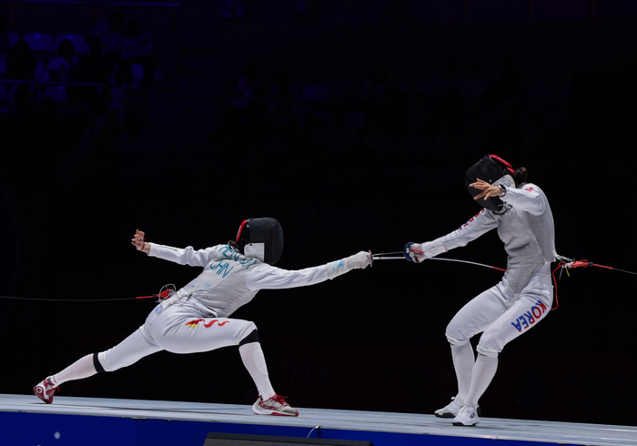 击剑——女子团体花剑决赛:中国队夺冠|花剑|击剑|韩国选手_新浪新闻