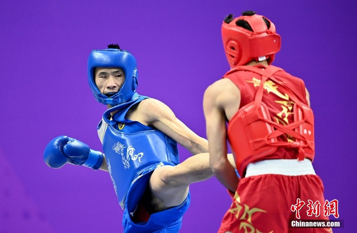 杭州亚运会中国选手王雪涛获武术项目散打男子60公斤级冠军