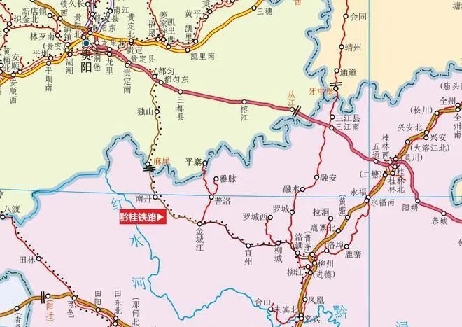 黔桂铁路二线建设示意图"近年来,经过多次升级改造的黔桂铁路运行速度