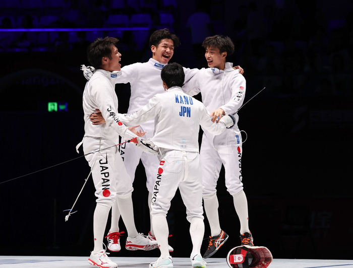 击剑——日本队获男子团体重剑金牌|日本|击剑|杨磊_新浪新闻