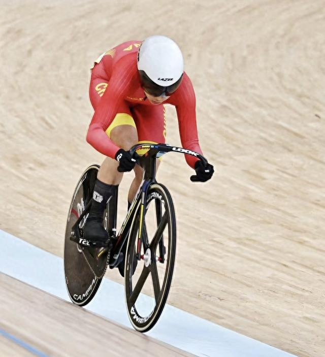 我省运动员苑丽颖自行车赛场再夺一枚银牌|金牌|银牌|场地自行车_新浪