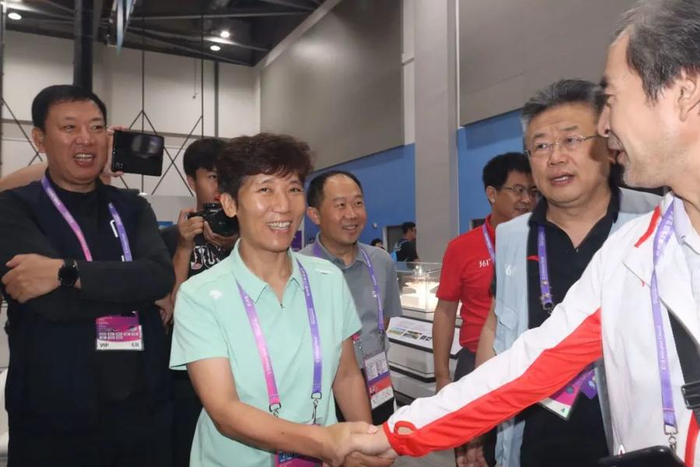 乔云萍看望山东采访亚运媒体记者|山东省|乔云萍|体育局_新浪新闻