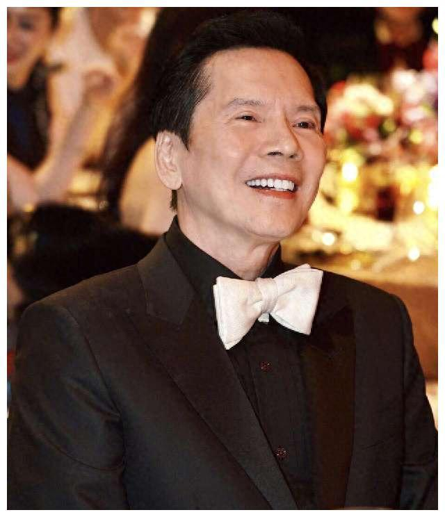 为了张敏,向华胜打算对付汪雨,却受到了向华强的明确警告