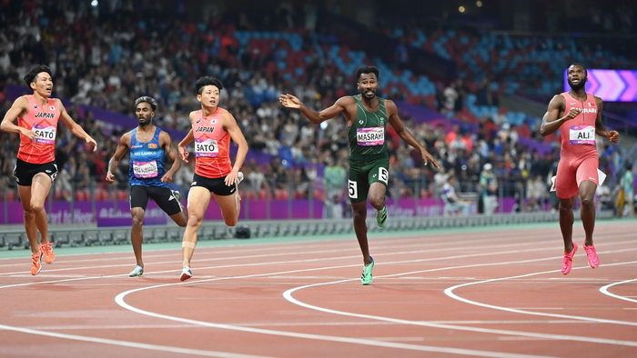 田径男子400米决赛赛况