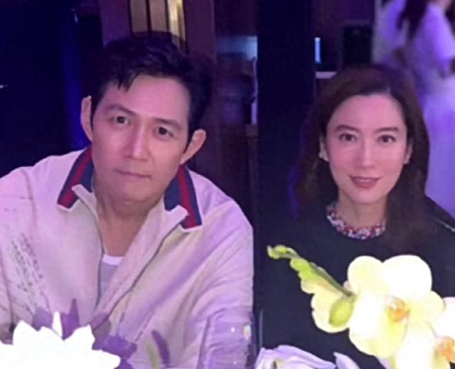 李政宰与亿万富婆林世玲甜蜜过中秋,公开恋情8年越爱越高调|鱿鱼游戏|林世玲|李政宰_新浪新闻