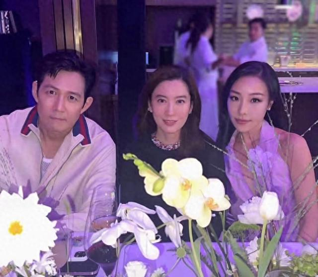 李政宰与亿万富婆林世玲甜蜜过中秋,公开恋情8年越爱越高调|李政宰|林世玲|李在镕|公开恋情|高调|离婚|大象|男友|合影|韩国|男方_新浪娱乐 ...