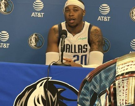 独行侠新援霍姆斯:因为德克 我从记事起就被这支球队所吸引|独行侠