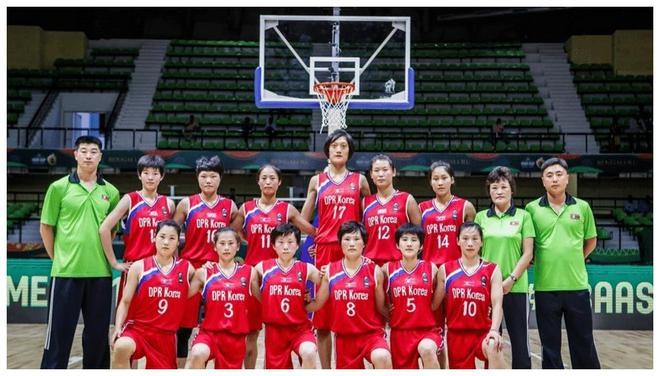 35米的朝鲜男篮巨人李明勋.