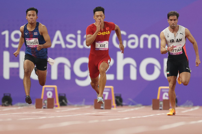 杭州亚运会丨中国选手谢震业获得男子100米冠军