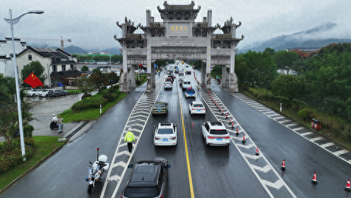 自驾游乘客陆续抵达九华山景区 九华山风景区融媒体中心 供图